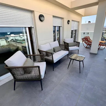 Beautiful Penthouse With Pool And Wonderful View Apartment
